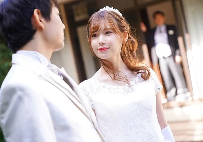 Bố chồng địt người tình của con trai ngay sau lễ cưới của con trai